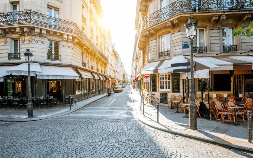 Paris se vide : causes & opportunités